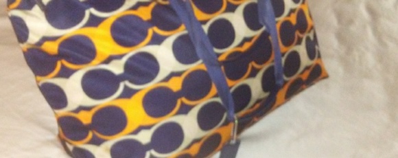 RARE 'SIGNATURE COACH GETAWAY' NYLON WEEKEND TOTE - Picture 3 of 5